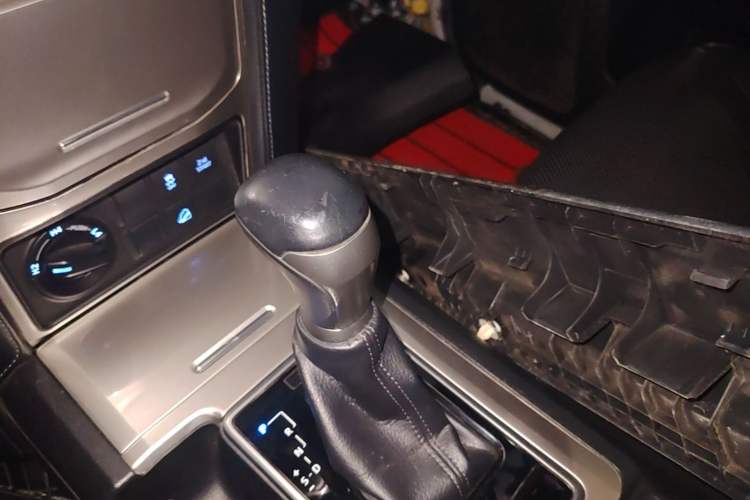 Used Toyota Prado 2018 3.5L Automatic TX-L NAVI with Rear-Mounted Spare Tire Gear Lever
