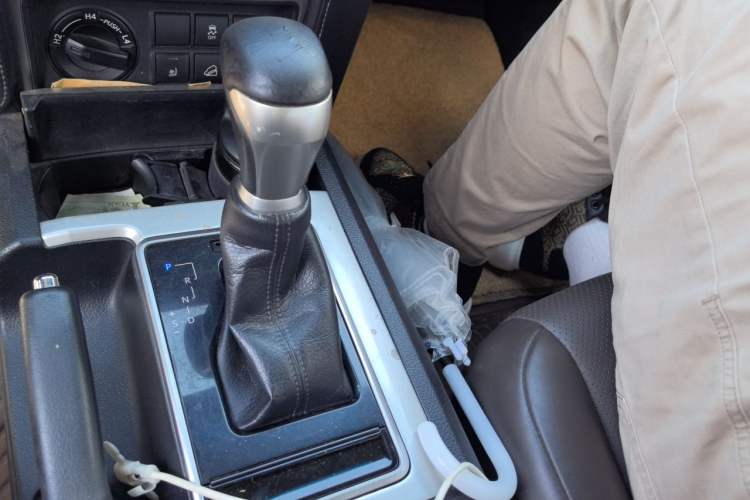 Used Toyota Prado 2018 3.5L Automatic TX Gear Lever