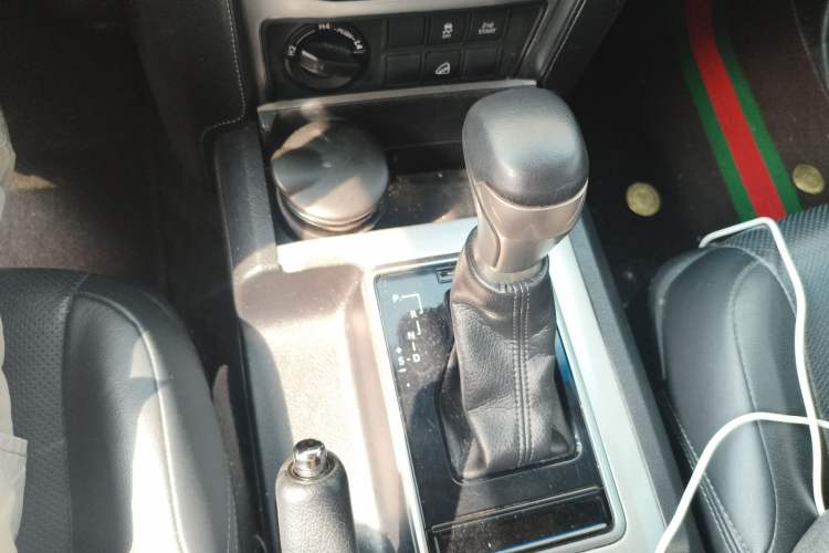 Used Toyota Prado 2018 3.5L Automatic TX-L with Rear-Mounted Spare Tire Gear Lever