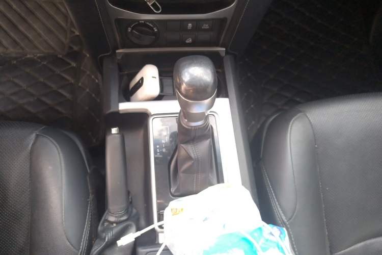 Used Toyota Prado 2018 3.5L Automatic TX-L Gear Lever