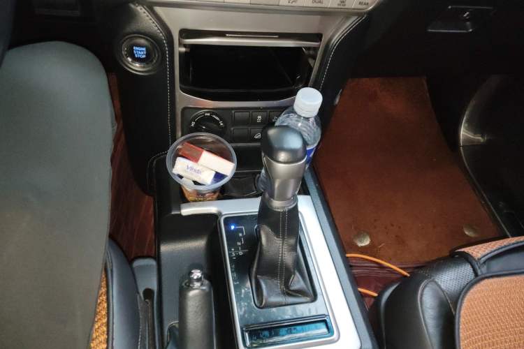 Used Toyota Prado 2018 3.5L Automatic TX-L with Rear-Mounted Spare Tire Gear Lever