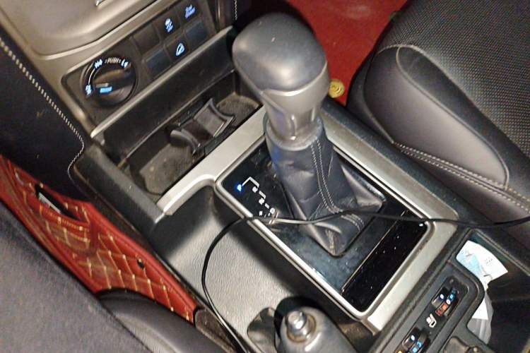 Used Toyota Prado 2018 3.5L Automatic TX-L with Rear-Mounted Spare Tire Gear Lever