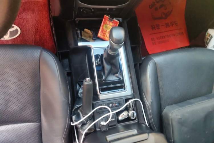 Used Toyota Prado 2018 3.5L Automatic TX-L with Rear-Mounted Spare Tire Gear Lever
