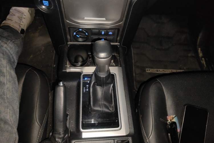 Used Toyota Prado 2018 3.5L Automatic TX-L NAVI Gear Lever