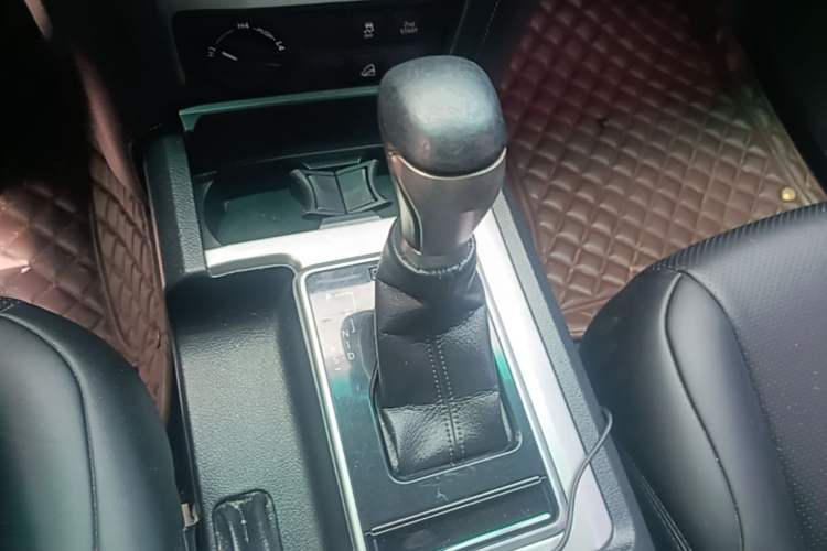 Used Toyota Prado 2018 3.5L Automatic TX Gear Lever