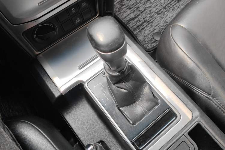 Used Toyota Prado 2018 3.5L Automatic TX Gear Lever