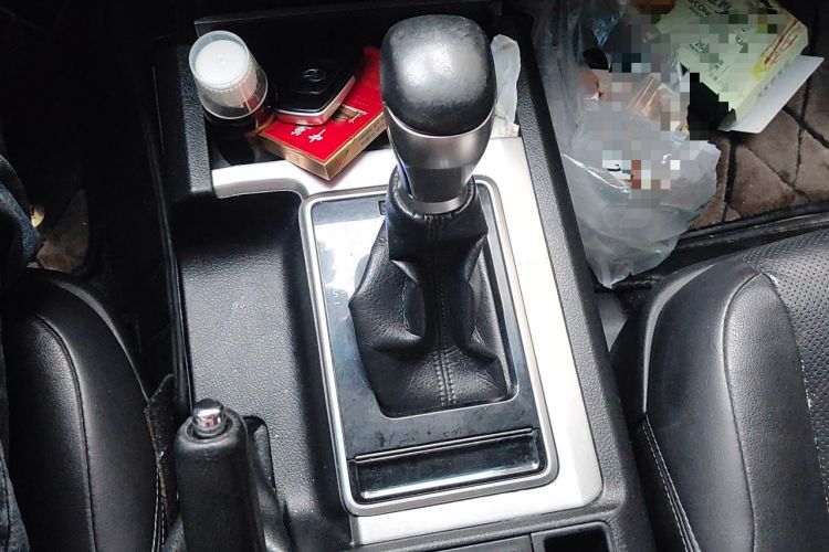 Used Toyota Prado 2018 3.5L Automatic TX-L Gear Lever