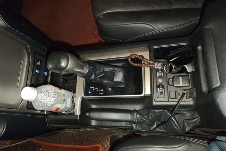 Used Toyota Prado 2018 3.5L Automatic TX-L NAVI Gear Lever