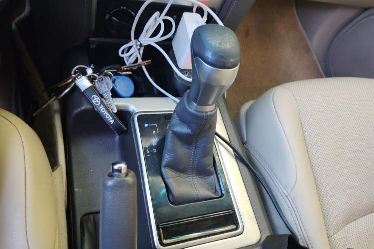 Used Toyota Prado 2018 3.5L Automatic TX-L NAVI with Rear-Mounted Spare Tire Gear Lever