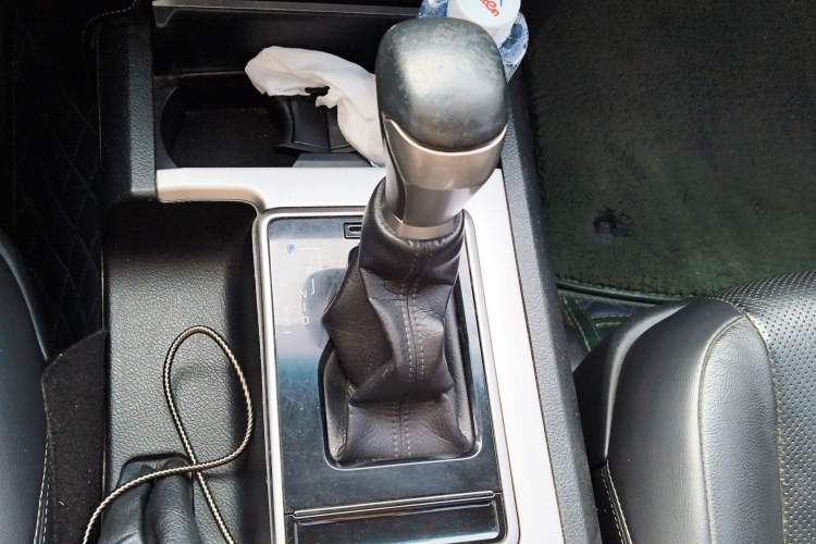 Used Toyota Prado 2018 3.5L Automatic TX-L with Rear-Mounted Spare Tire Gear Lever