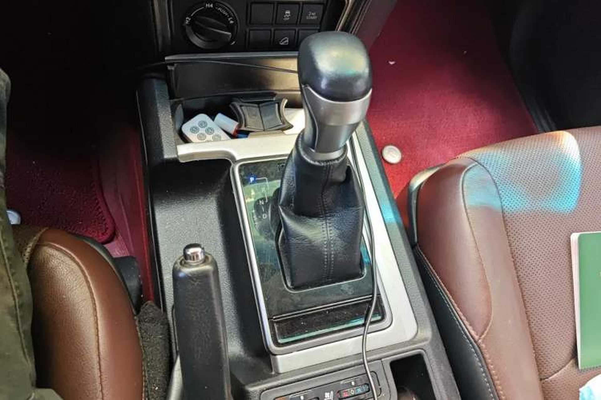 Used Toyota Prado 2018 3.5L Automatic TX-L with Rear-Mounted Spare Tire Gear Lever