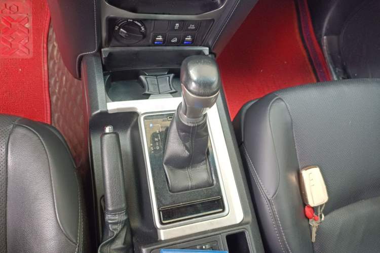 Used Toyota Prado 2018 3.5L Automatic TX-L with Rear-Mounted Spare Tire Gear Lever