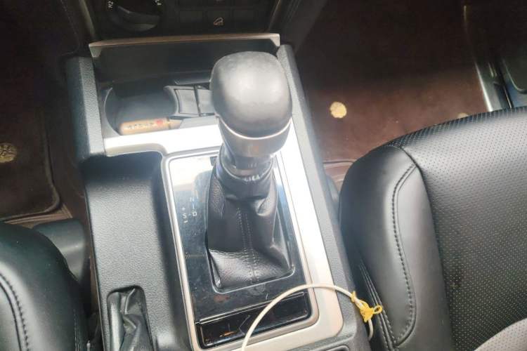 Used Toyota Prado 2018 3.5L Automatic TX Gear Lever