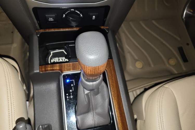 Used Toyota Prado  Gear Lever