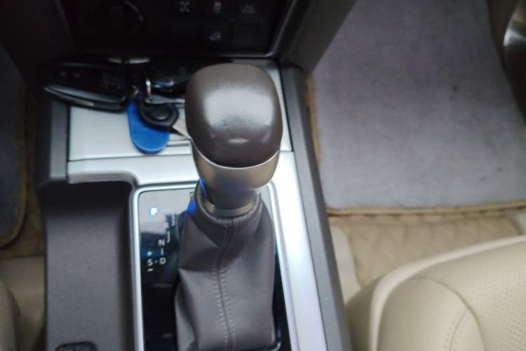 Used Toyota Prado  Gear Lever