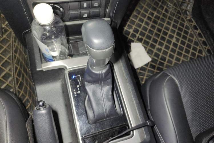 Used Toyota Prado 2018 3.5L Automatic TX-L with Rear-Mounted Spare Tire Gear Lever