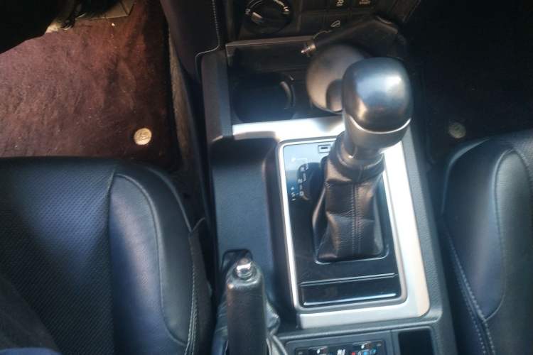 Used Toyota Prado 2018 3.5L Automatic TX-L NAVI with Rear-Mounted Spare Tire Gear Lever