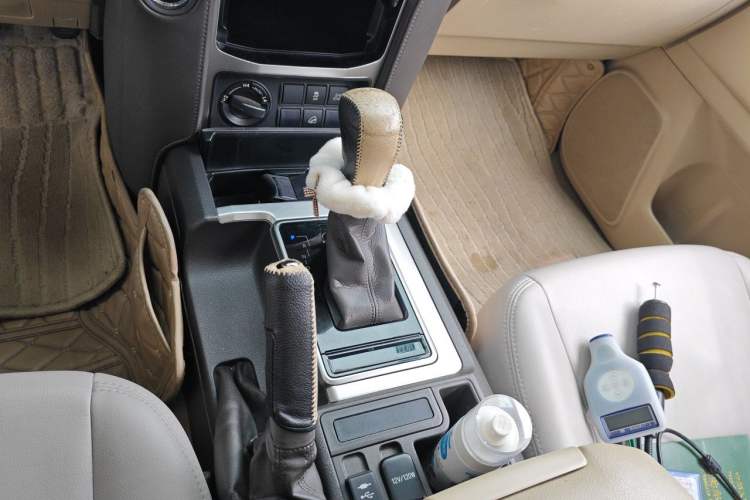 Used Toyota Prado 2018 3.5L Automatic TX Gear Lever