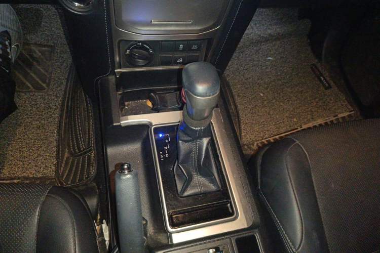 Used Toyota Prado 2018 3.5L Automatic TX-L with Rear-Mounted Spare Tire Gear Lever