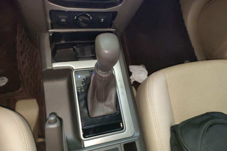 Used Toyota Prado  Gear Lever