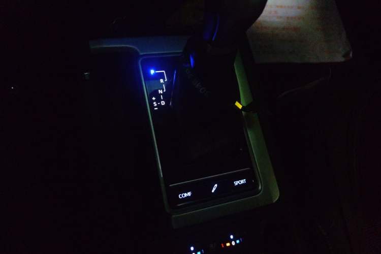Used Toyota Prado 2018 3.5L Automatic VX NAVI Gear Lever