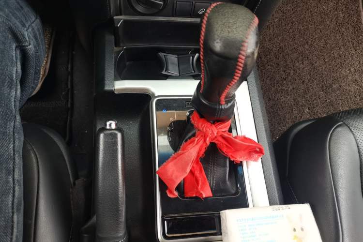 Used Toyota Prado 2018 3.5L Automatic TX-L with Rear-Mounted Spare Tire Gear Lever