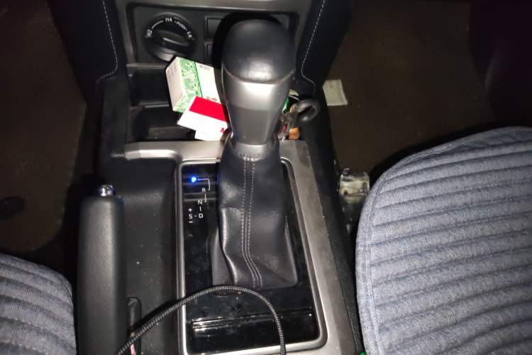 Used Toyota Prado 2018 3.5L Automatic TX-L with Rear-Mounted Spare Tire Gear Lever