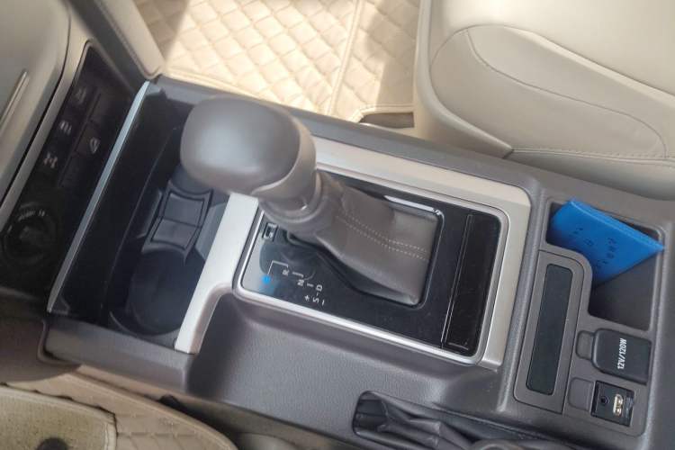 Used Toyota Prado  Gear Lever