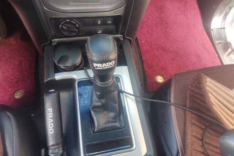 Used Toyota Prado 2018 3.5L Automatic TX Gear Lever