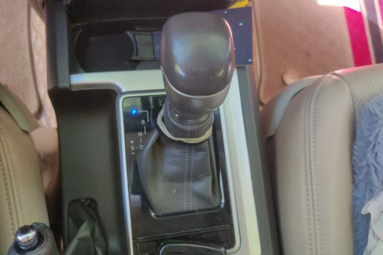Used Toyota Prado  Gear Lever