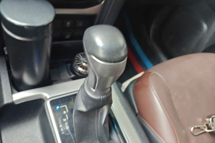 Used Toyota Prado 2018 3.5L Automatic TX-L with Rear-Mounted Spare Tire Gear Lever