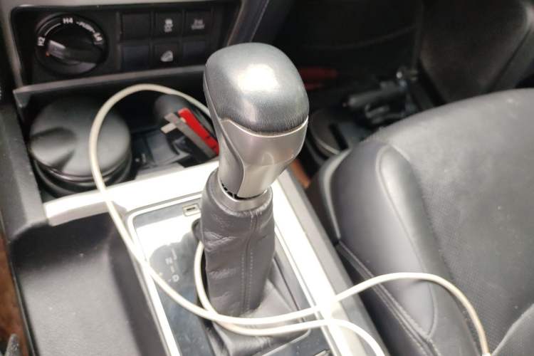 Used Toyota Prado 2018 3.5L Automatic TX-L with Rear-Mounted Spare Tire Gear Lever