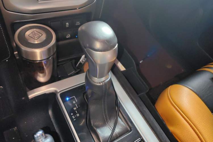 Used Toyota Prado 2018 3.5L Automatic TX Gear Lever