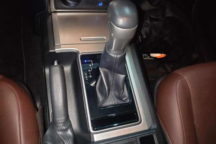 Used Toyota Prado 2018 3.5L Automatic TX-L NAVI with Rear-Mounted Spare Tire Gear Lever