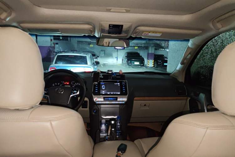 Used Toyota Prado 2018 3.5L Automatic TX Headliner