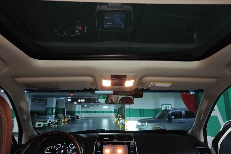 Used Toyota Prado 2018 3.5L Automatic TX-L NAVI with Rear-Mounted Spare Tire Headliner
