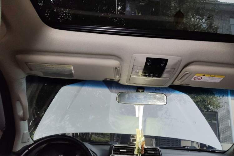 Used Toyota Prado 2018 3.5L Automatic TX-L with Rear-Mounted Spare Tire Headliner