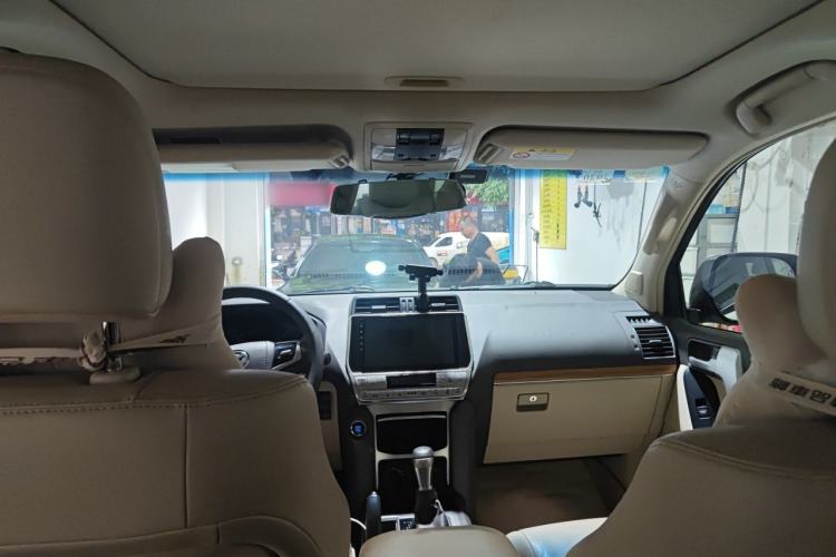 Used Toyota Prado 2018 3.5L Automatic TX-L with Rear-Mounted Spare Tire Headliner