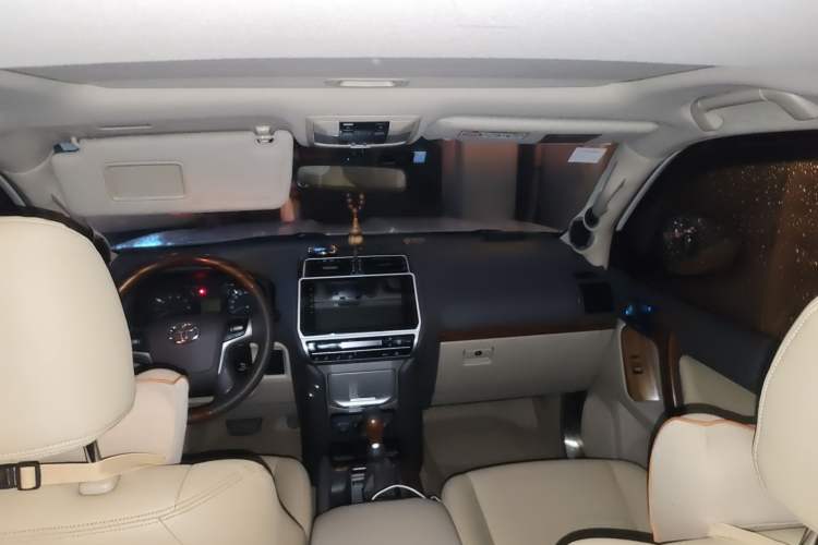 Used Toyota Prado  Headliner