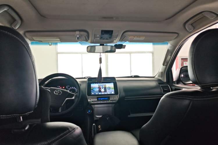 Used Toyota Prado 2018 3.5L Automatic TX Headliner