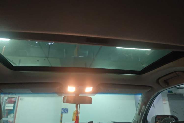 Used Toyota Prado 2018 3.5L Automatic TX-L with Rear-Mounted Spare Tire Headliner