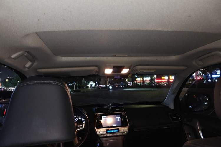 Used Toyota Prado 2018 3.5L Automatic TX-L with Rear-Mounted Spare Tire Headliner