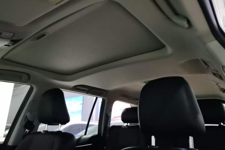 Used Toyota Prado 2018 3.5L Automatic TX Headliner