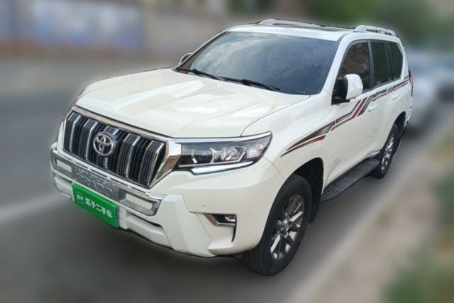 Ojetý Toyota Prado Prado (Land Cruiser) May 2018, seven seats, 2.7 liters, U.S. specification