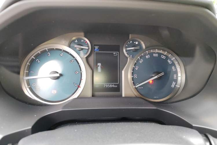 Used Toyota Prado 2018 3.5L Automatic TX-L Instrument Cluster