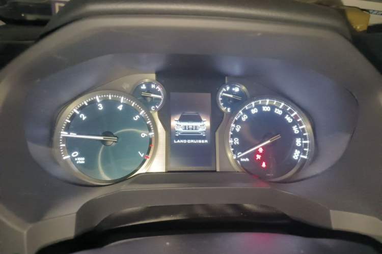 Used Toyota Prado 2018 3.5L Automatic TX-L Instrument Cluster