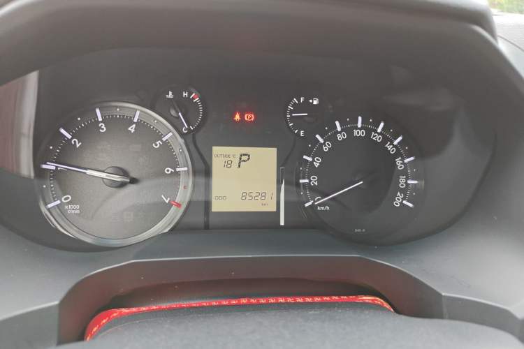 Used Toyota Prado 2018 3.5L Automatic SX Instrument Cluster