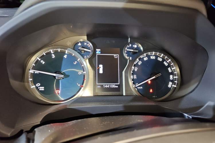 Used Toyota Prado 2018 3.5L Automatic TX-L Instrument Cluster