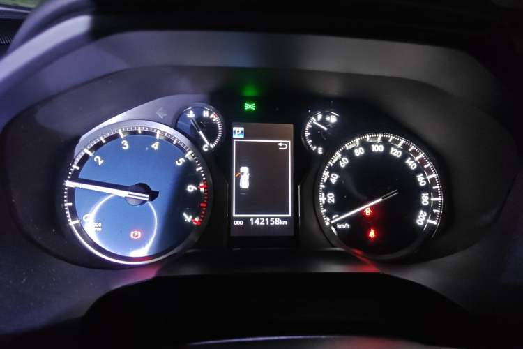 Used Toyota Prado  Instrument Cluster