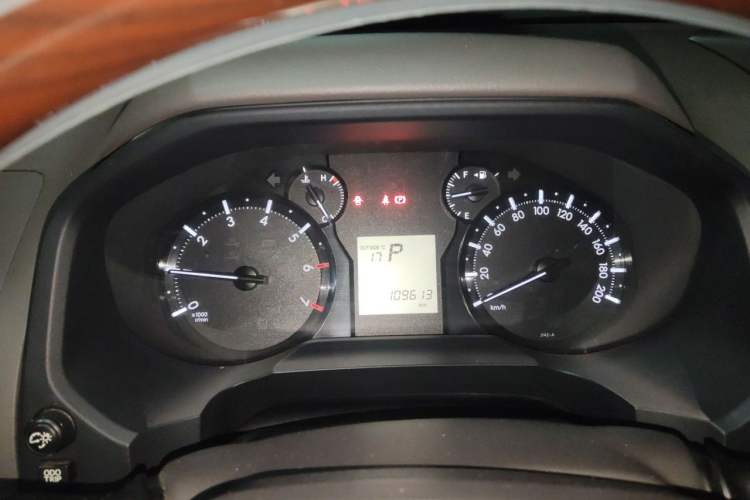 Used Toyota Prado  Instrument Cluster